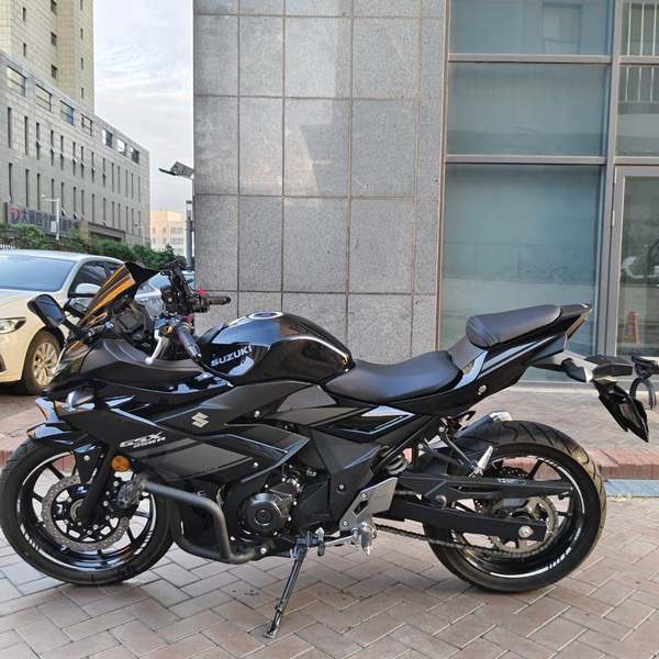 二手豪爵铃木GSX250R