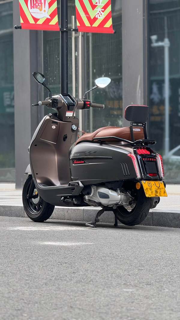 二手维多利亚Sixties 250Si
