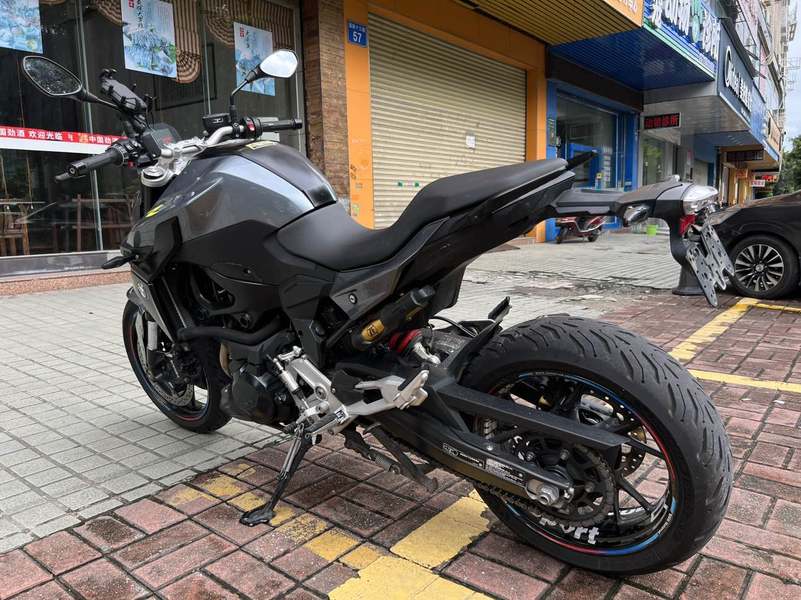 二手宝马F 900 R
