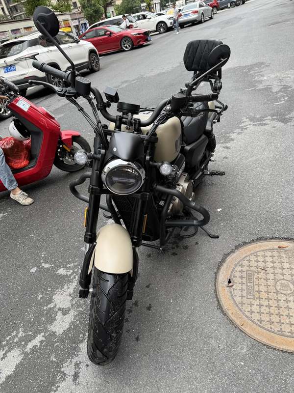 二手QJMOTOR闪300