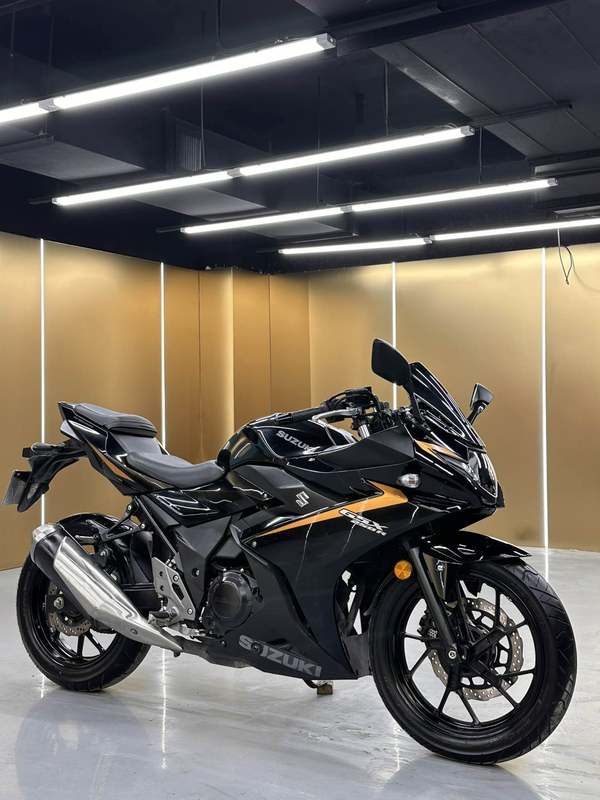 二手豪爵铃木GSX250R