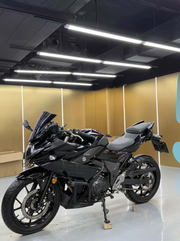 二手豪爵铃木GSX250R
