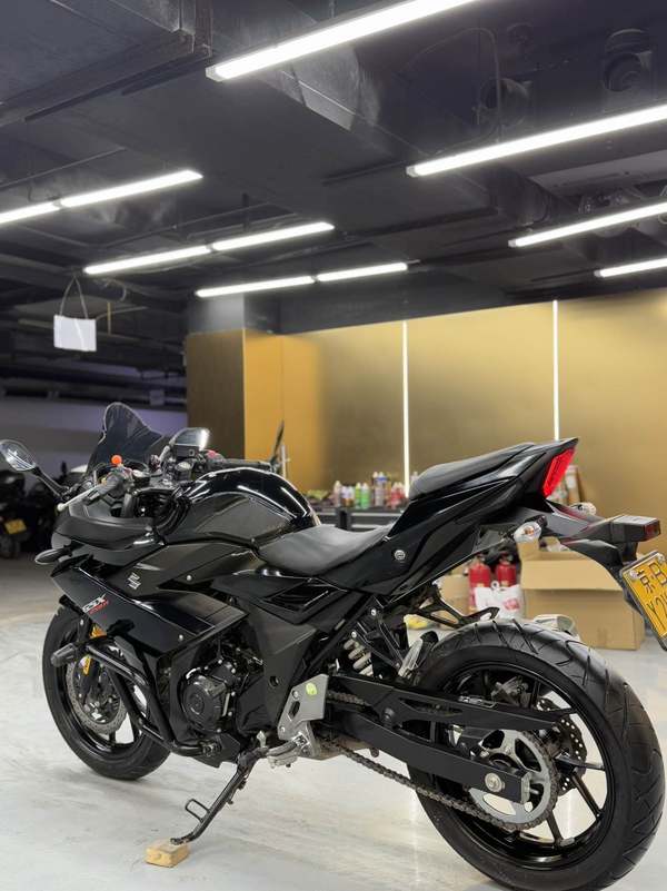 二手豪爵铃木GSX250R