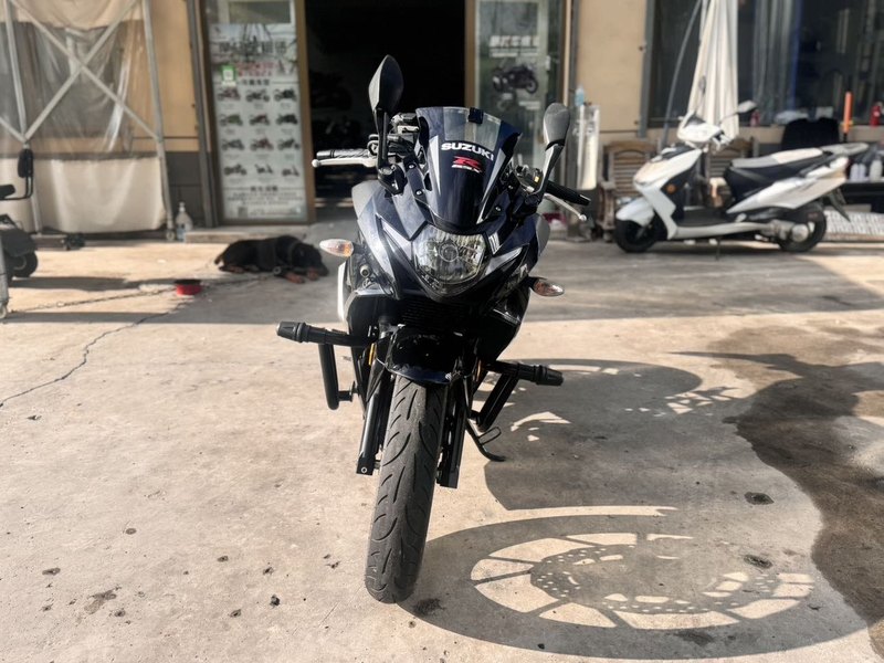 二手豪爵铃木GSX250R