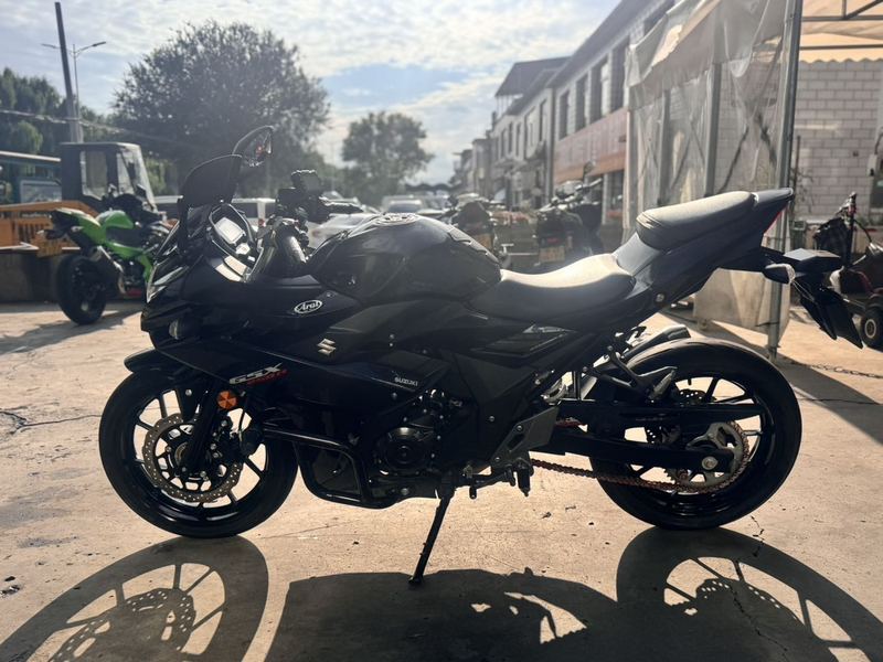 二手豪爵铃木GSX250R
