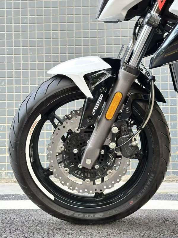二手春风650NK