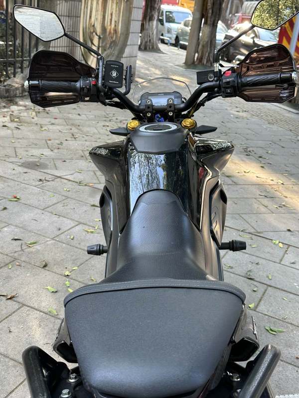二手豪爵XCR300