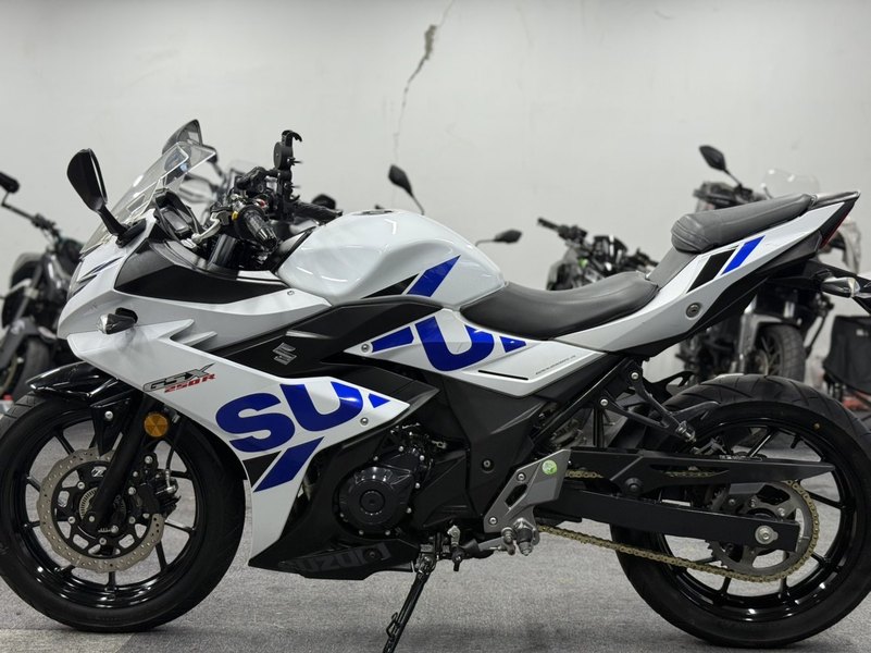 二手豪爵铃木GSX250R