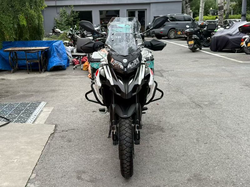 二手贝纳利金鹏 TRK502