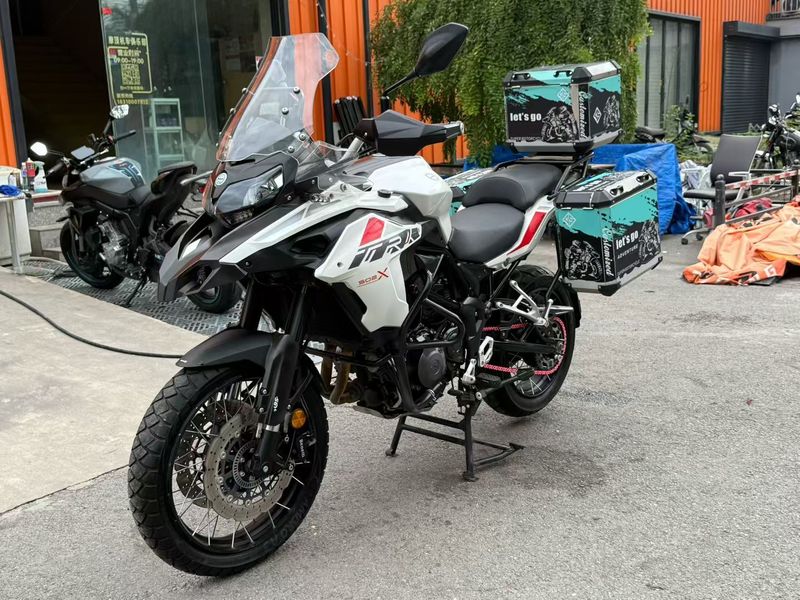 二手贝纳利金鹏 TRK502