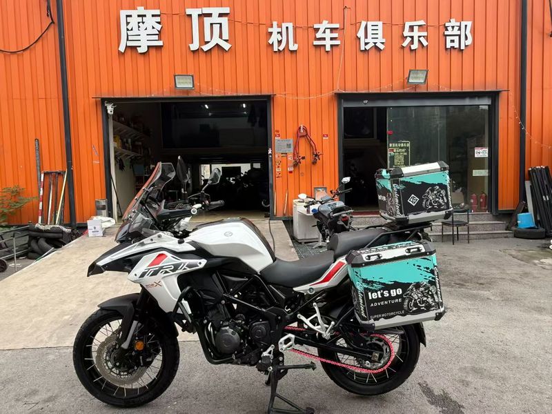 二手贝纳利金鹏 TRK502