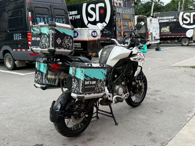 二手贝纳利金鹏 TRK502