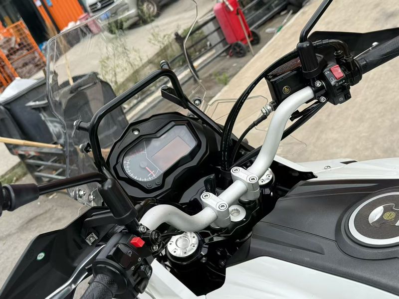 二手贝纳利金鹏 TRK502