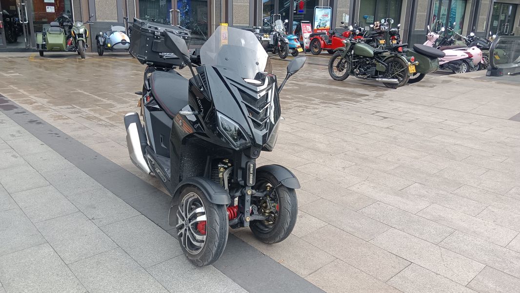 二手ADIVAAD7 150