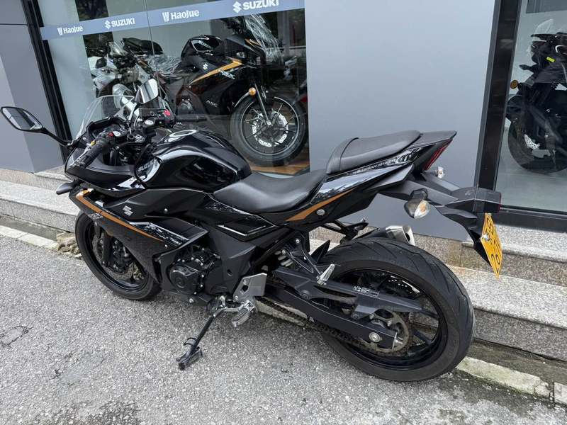 二手豪爵铃木GSX250R