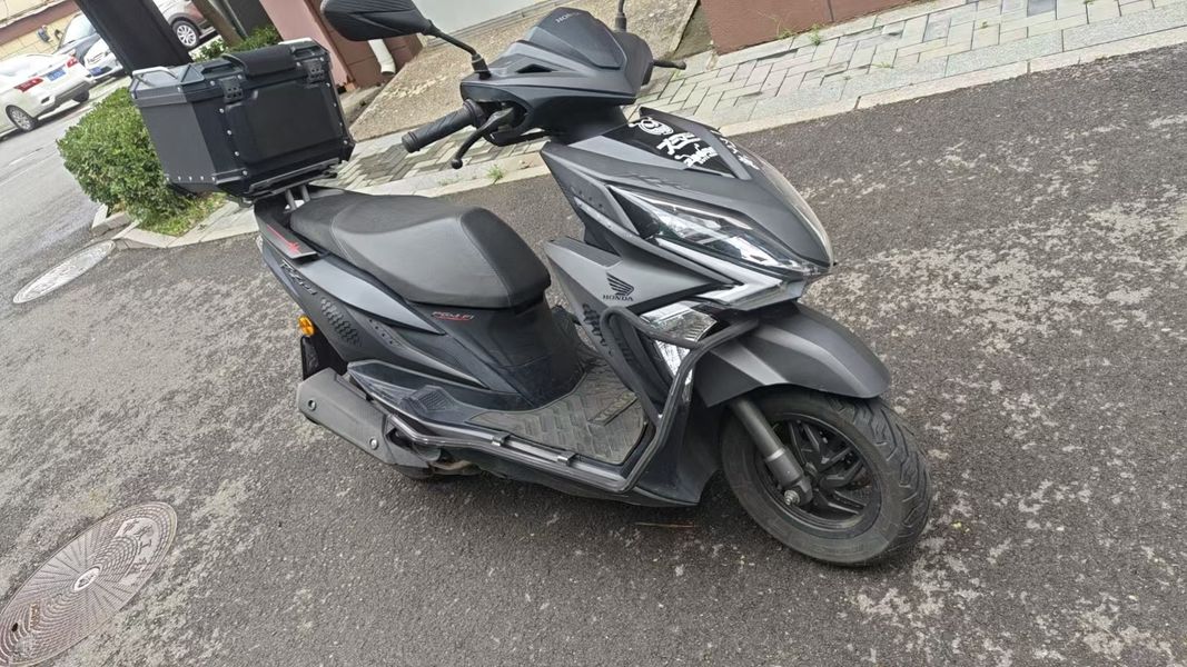 二手新大洲本田裂行 RX125Fi