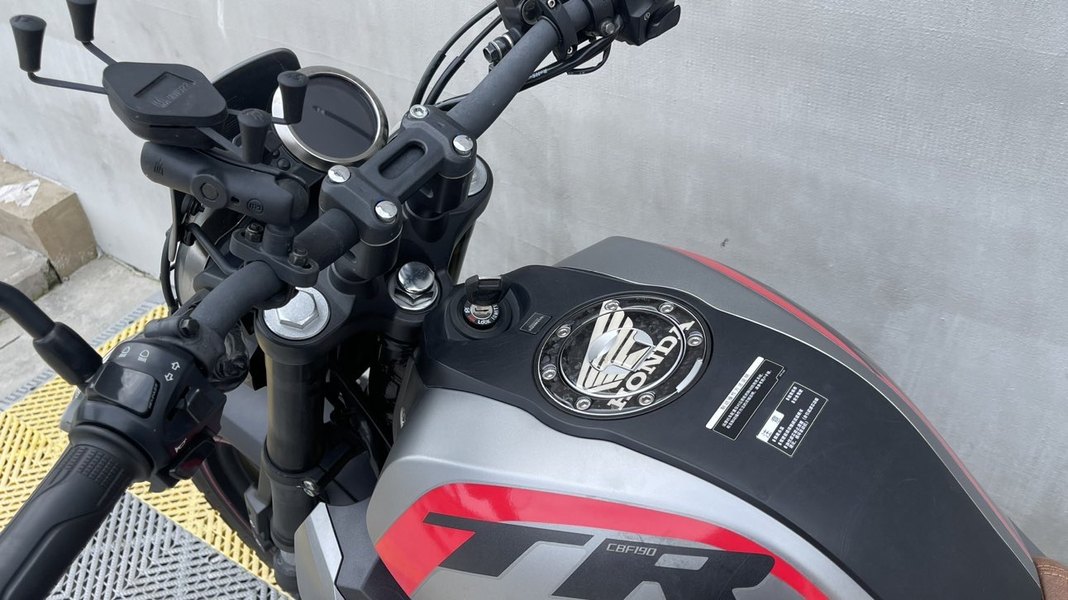 二手新大洲本田CBF190TR