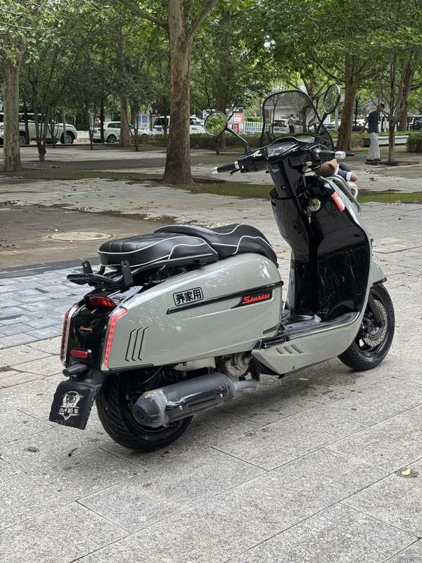 二手维多利亚Sixties 300i