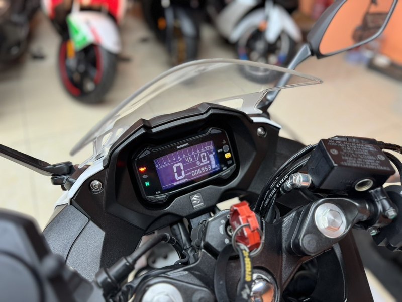 二手豪爵铃木GSX250R