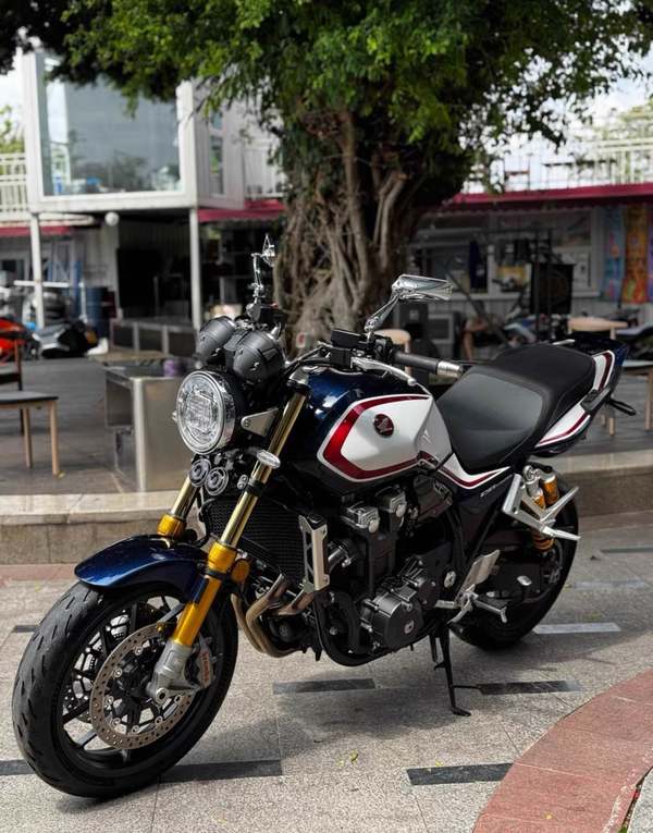 二手本田CB1300 Super Four