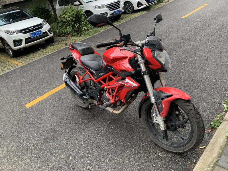 二手贝纳利红宝龙 TNT150i