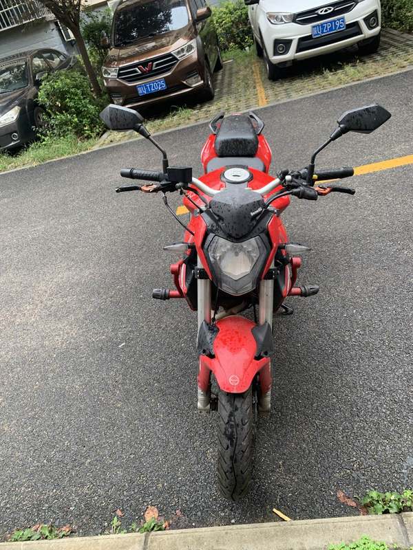 二手贝纳利红宝龙 TNT150i