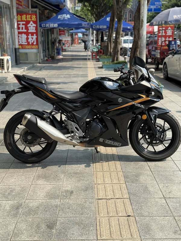 二手豪爵铃木GSX250R