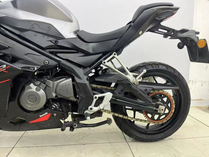 二手贝纳利龙卷风 Tornado 302R