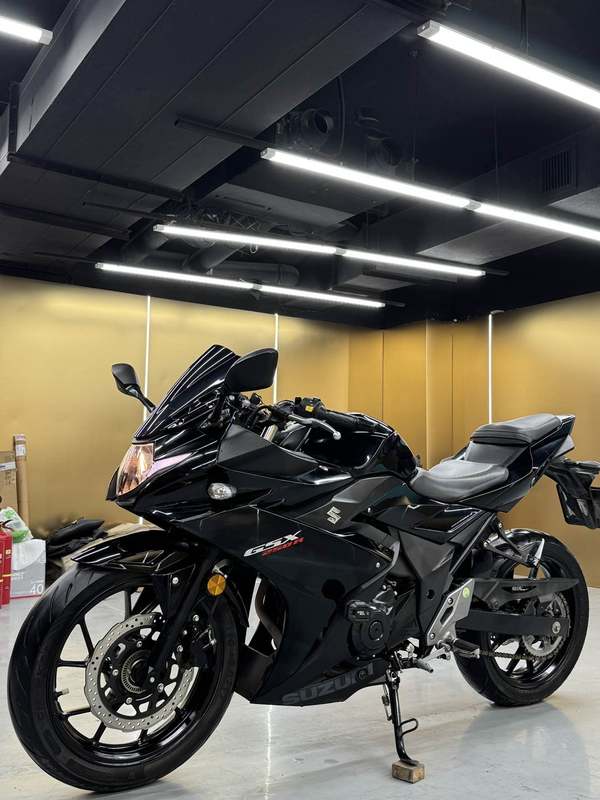 二手豪爵铃木GSX250R