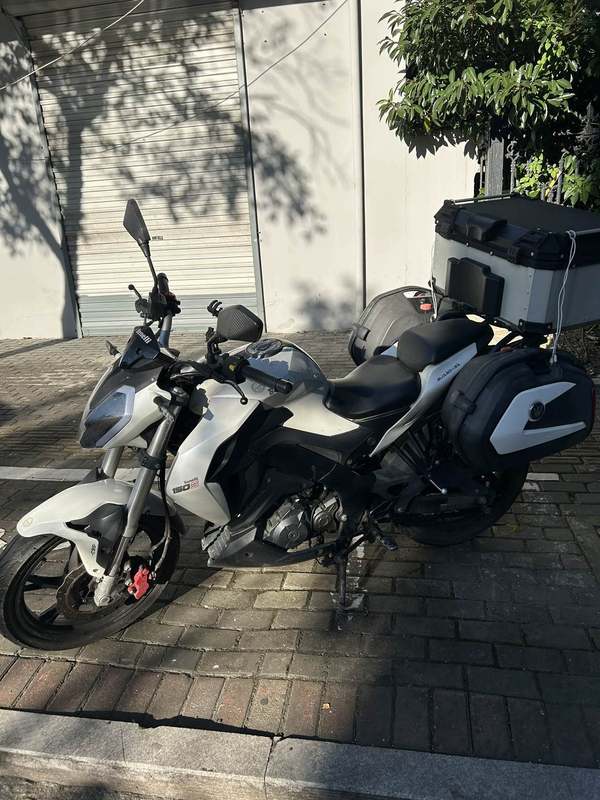 二手贝纳利小迅龙 BN150S