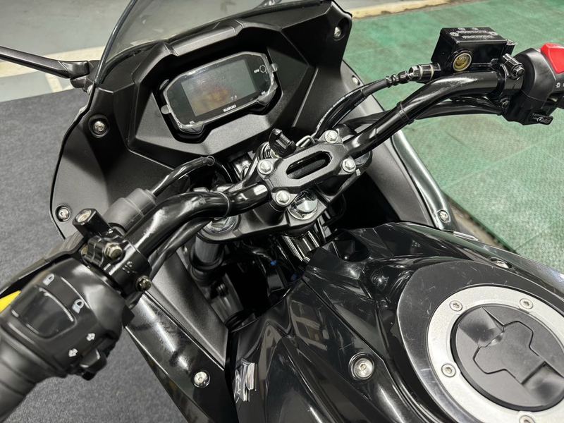 二手济南铃木极客飒 Gixxer 155