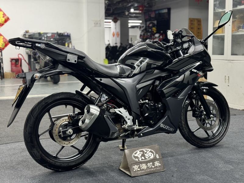 二手济南铃木极客飒 Gixxer 155
