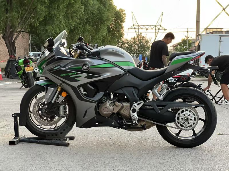二手QJMOTOR赛550S