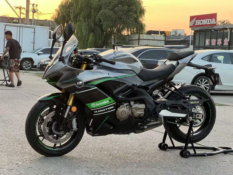 二手QJMOTOR赛600