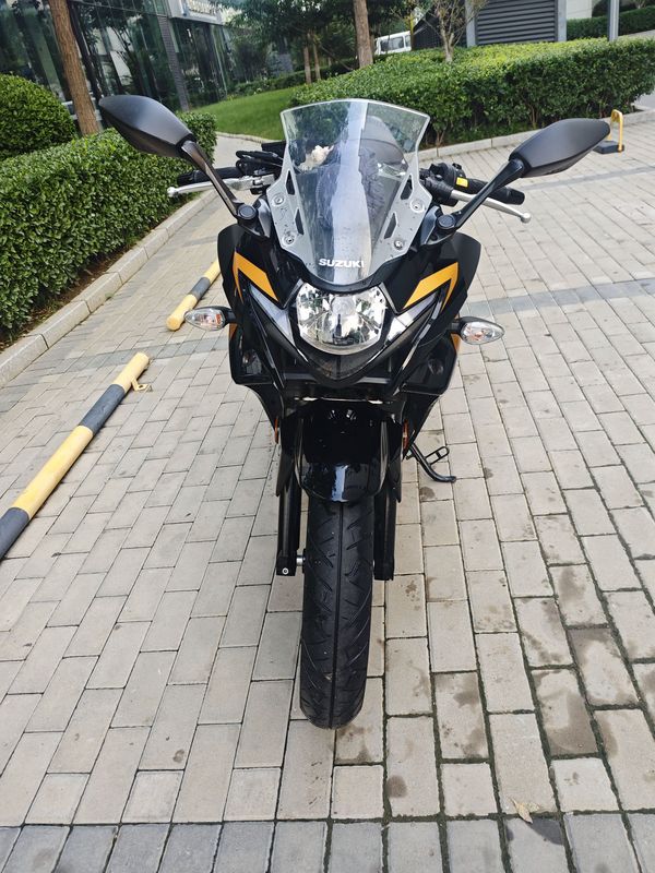 二手豪爵铃木GSX250R