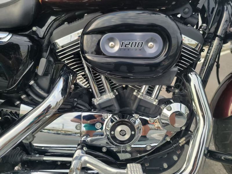 二手哈雷戴维森1200 Custom