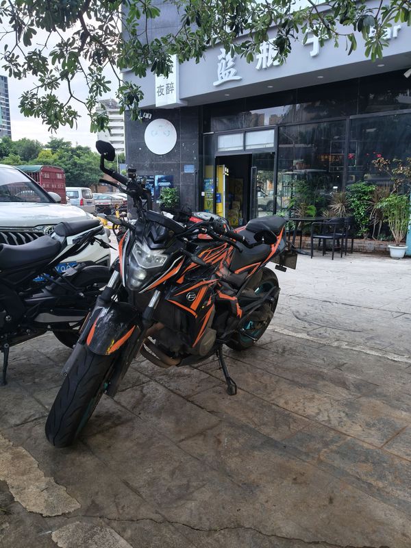 二手春风650NK