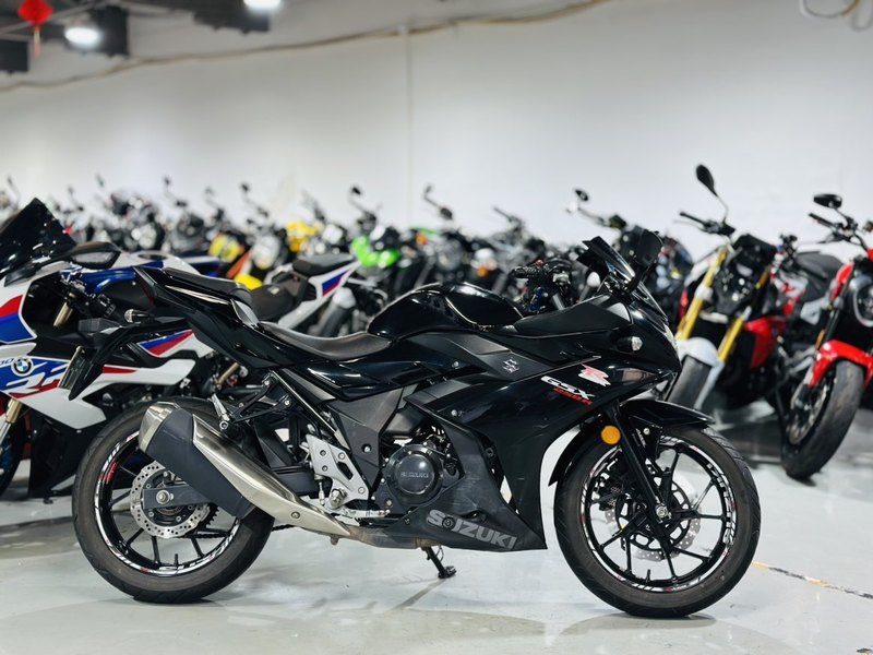 二手豪爵铃木GSX250R