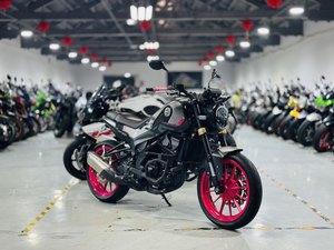 二手贝纳利幼狮 Leoncino 250