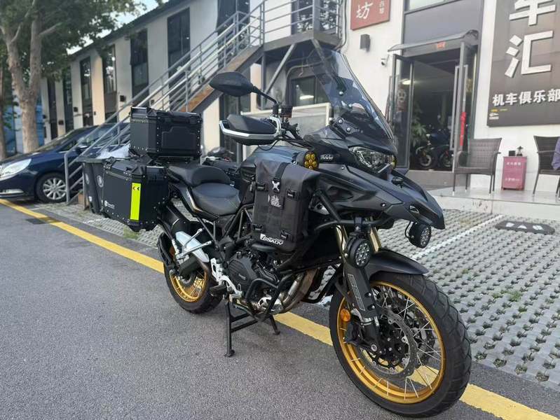 二手贝纳利TRK552