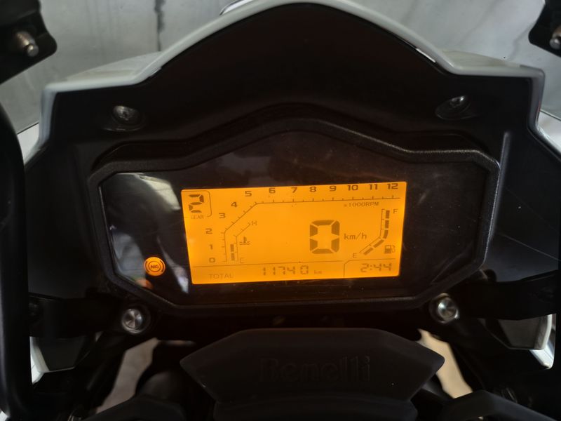 二手贝纳利金鹏 TRK251