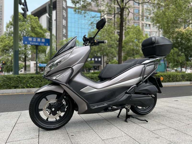 二手豪爵UHR150