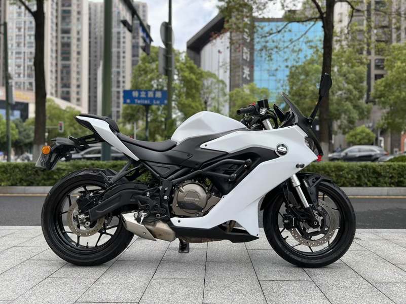 二手QJMOTOR赛250