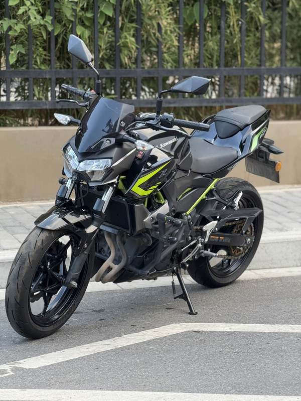 二手川崎Z400