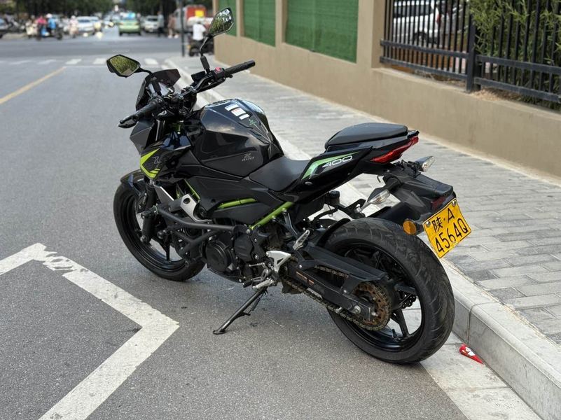 二手川崎Z400