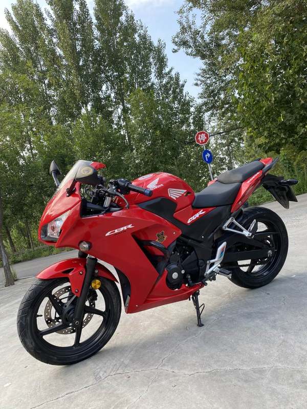 二手本田CBR300R