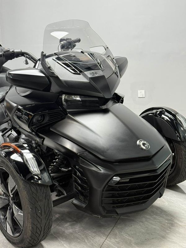 二手庞巴迪Spyder F3 