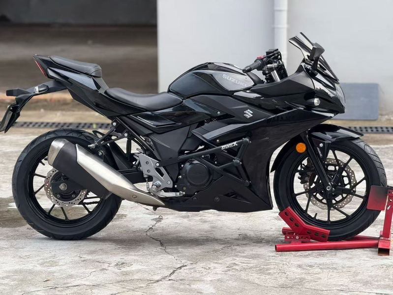 二手豪爵铃木GSX250R