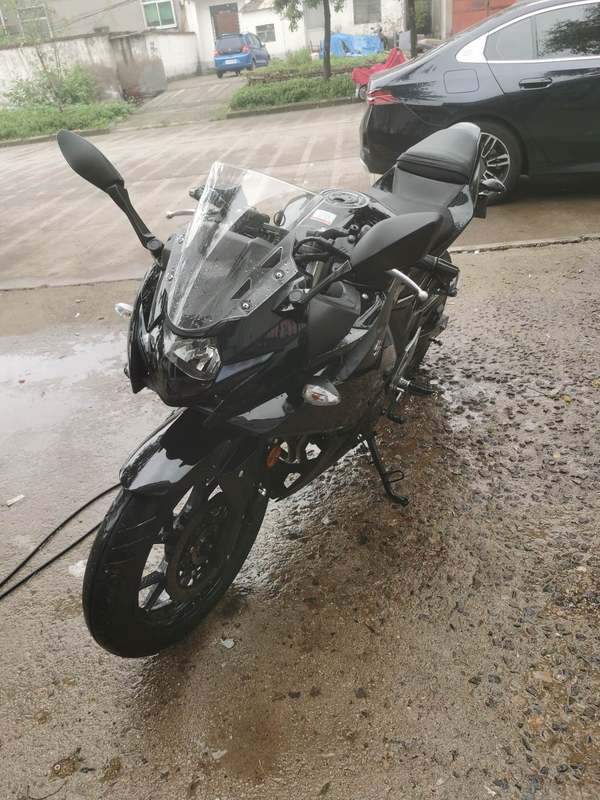 二手豪爵铃木GSX250R