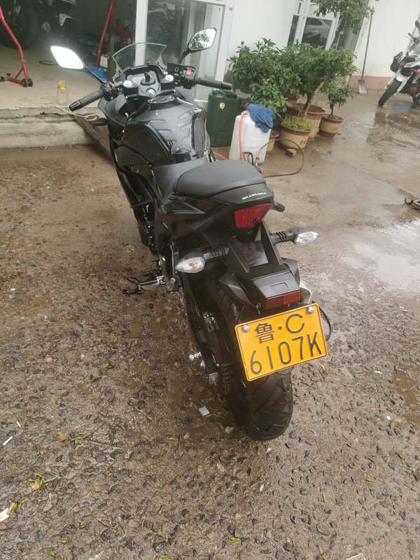 二手豪爵铃木GSX250R